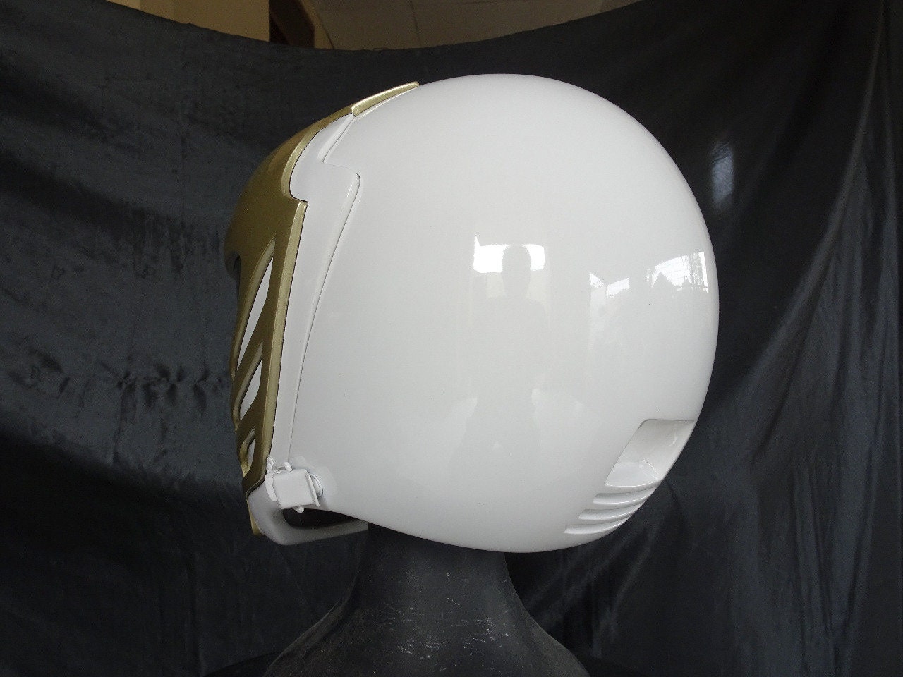 ANIKI White MMPR Movie 95 Cosplay Helmet