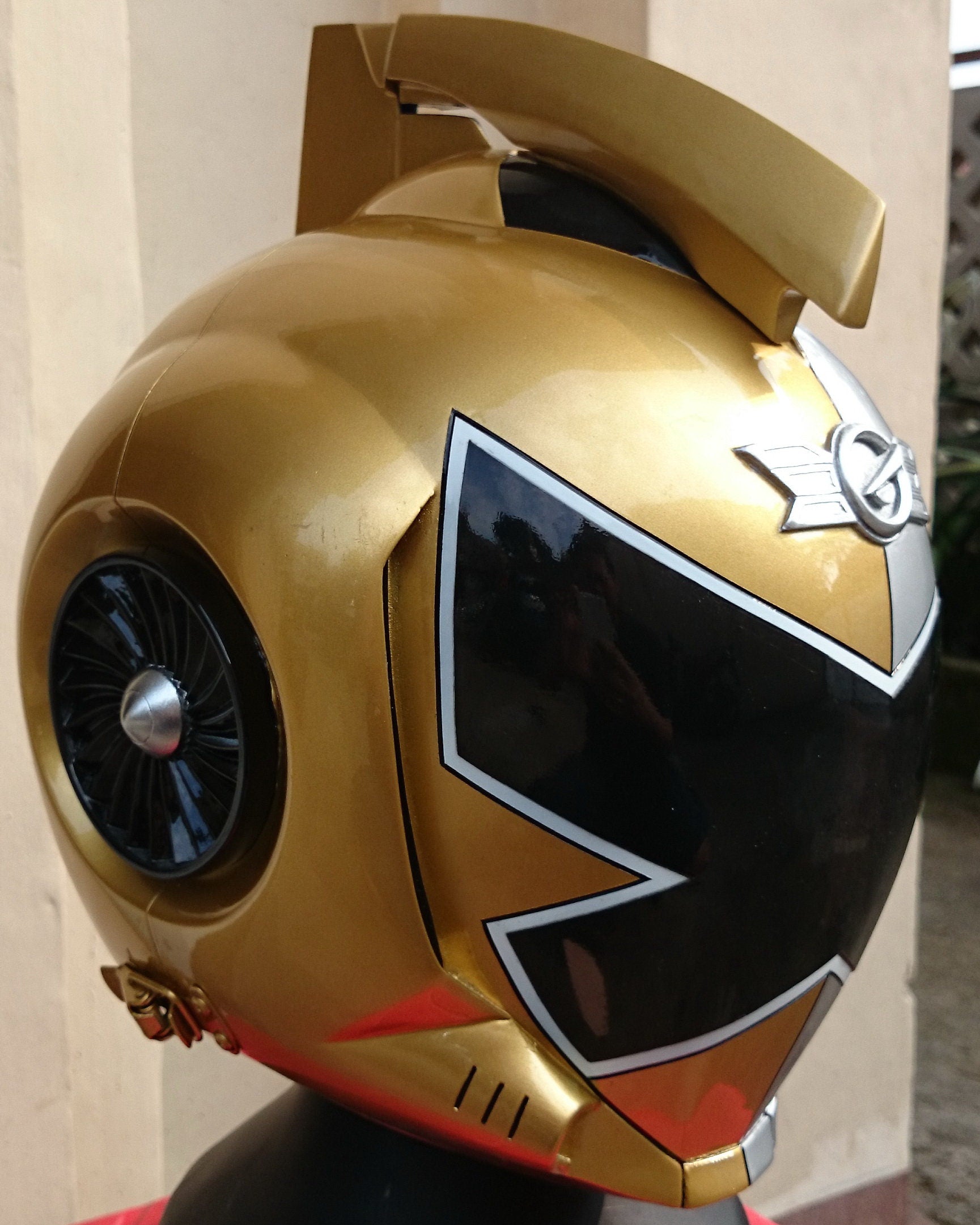 gold ranger motorcycle helmet ANIKI RPM Ranger Cosplay Collectible Helmet – AnikiCosplay