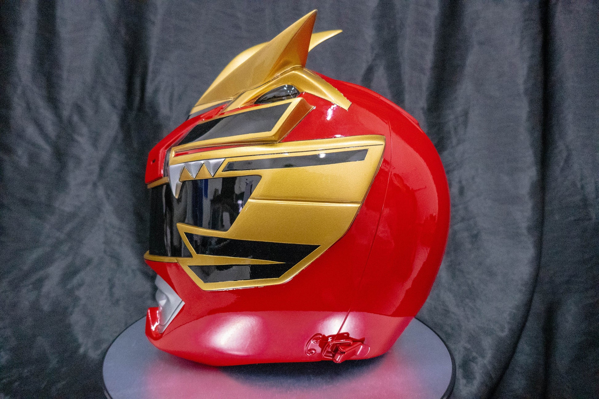 ANIKI King Of Tyranno (@Artoftran) Ranger Cosplay Collectible Helmet Mask