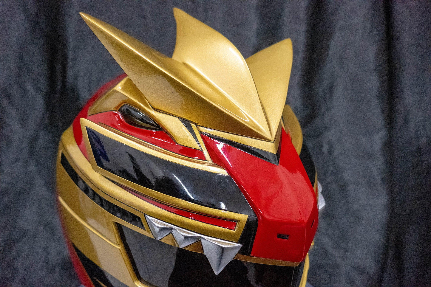 ANIKI King Of Tyranno (@Artoftran) Ranger Cosplay Collectible Helmet Mask