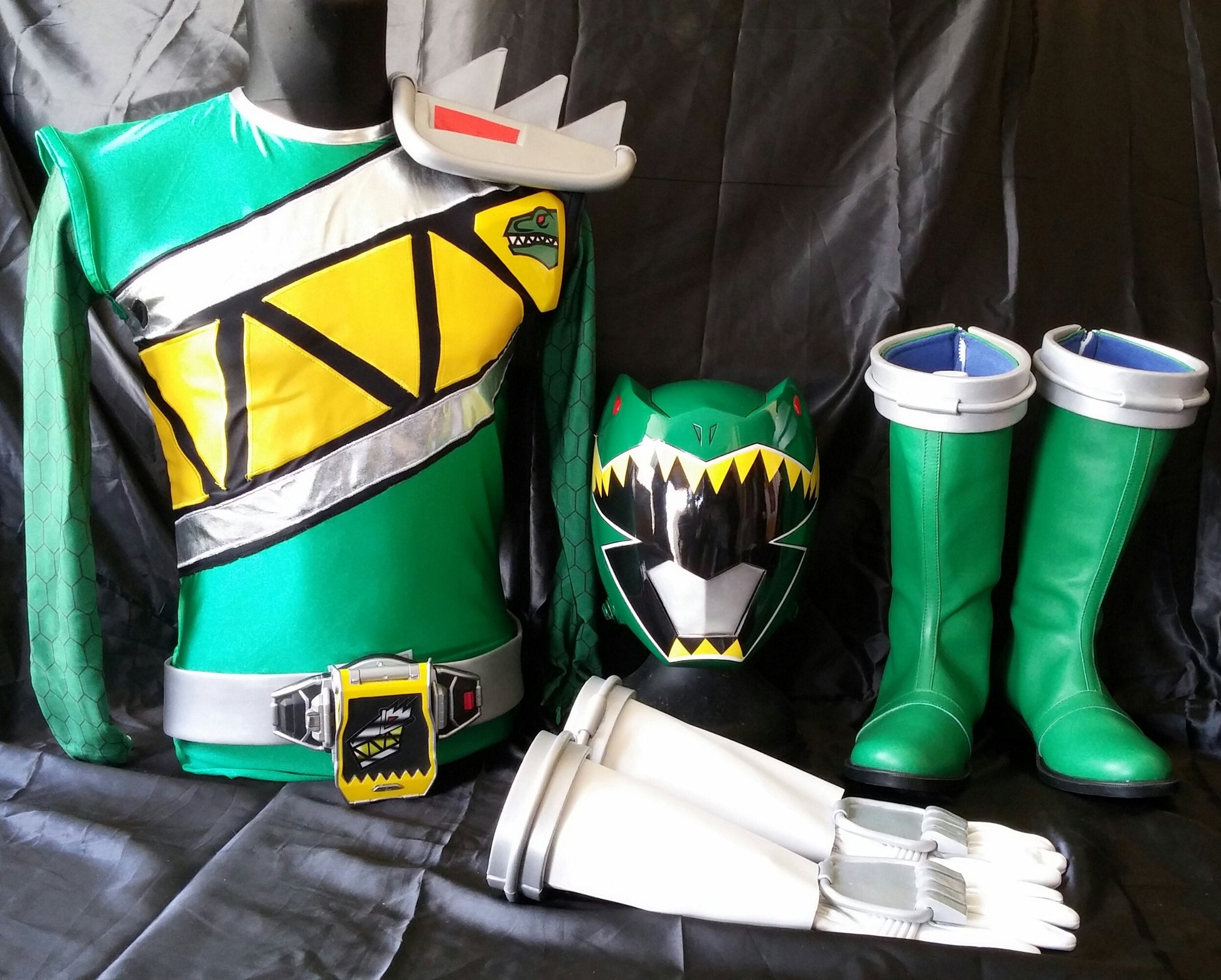 ANIKI Dino Charge Ranger Costume Cosplay Sentai Kyoryuger