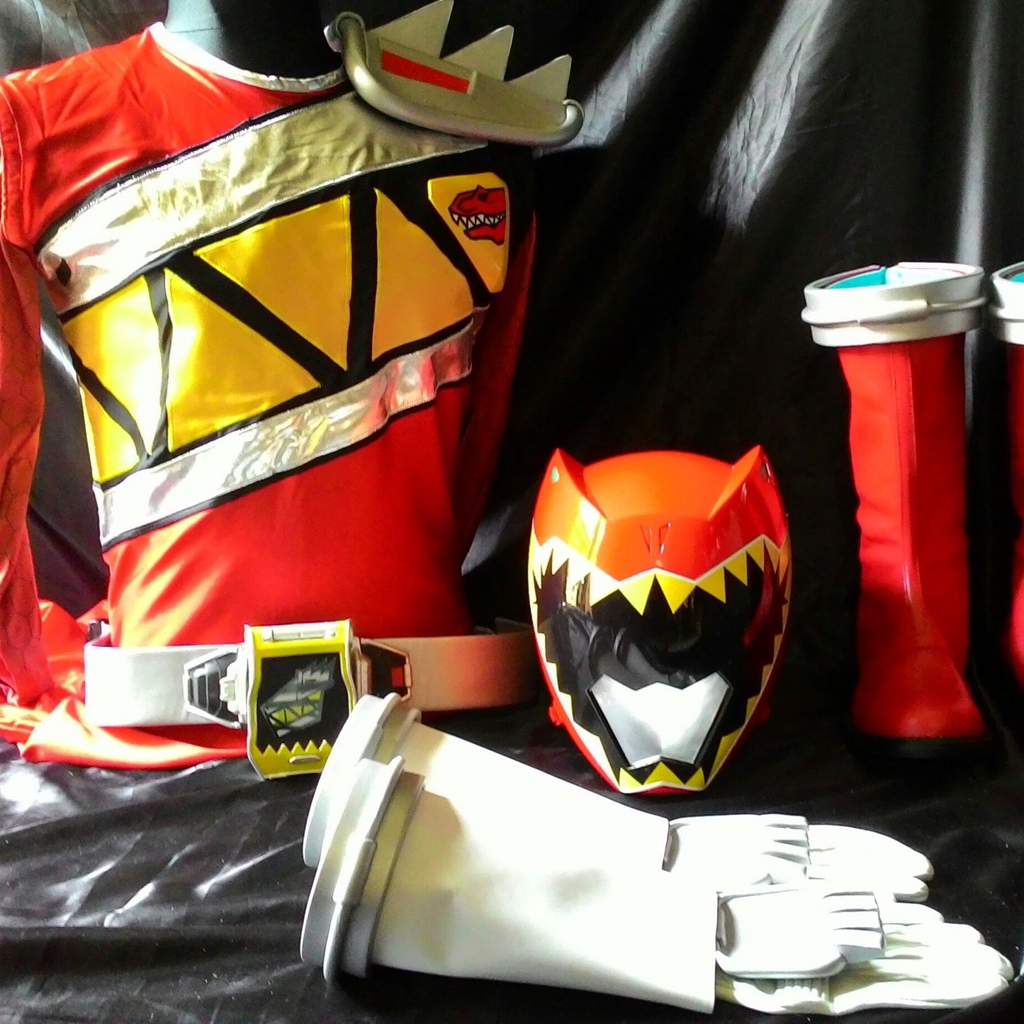 ANIKI Dino Charge Ranger Costume Cosplay Sentai Kyoryuger