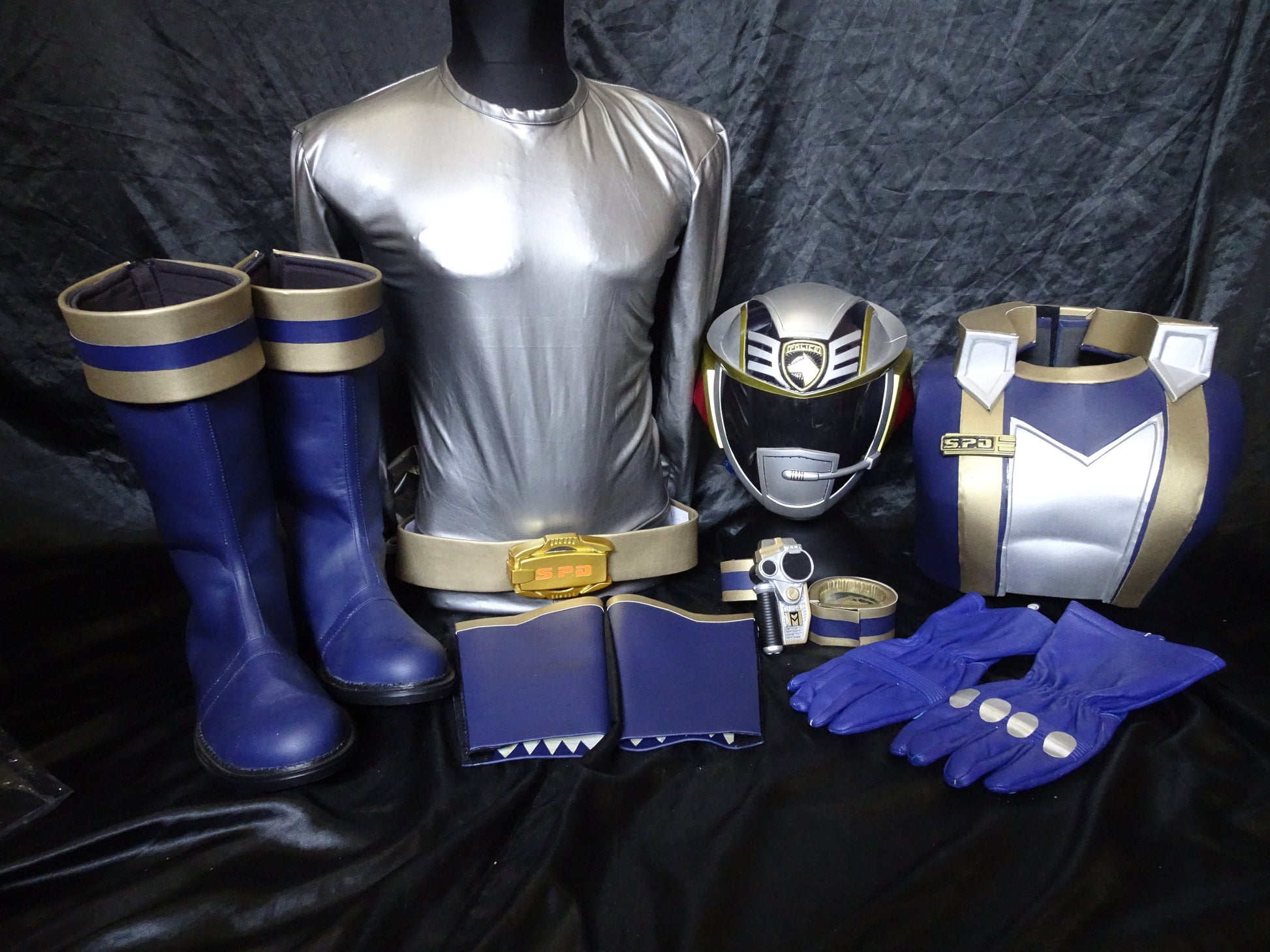 ANIKI NOVA Ranger Power Deka Cosplay Bright Costume